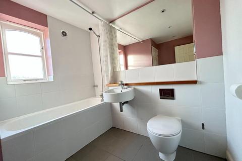 100 New Road, Mitcham, CR4 4LT