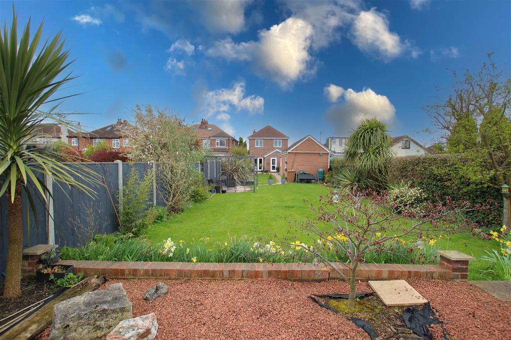 Main Road, Bilton 4 bed detached house for sale £325,000