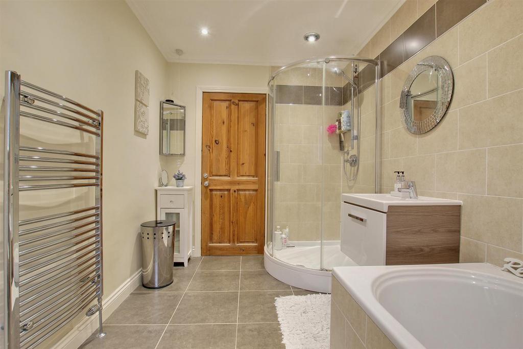 Bathroom/w.c.