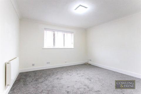 1 bedroom apartment to rent, MAITLAND ROAD, WICKFORD