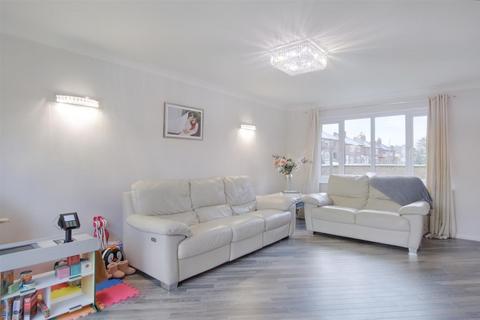 2 Ashington Drive, Arnold, Nottingham, NG5 8GH