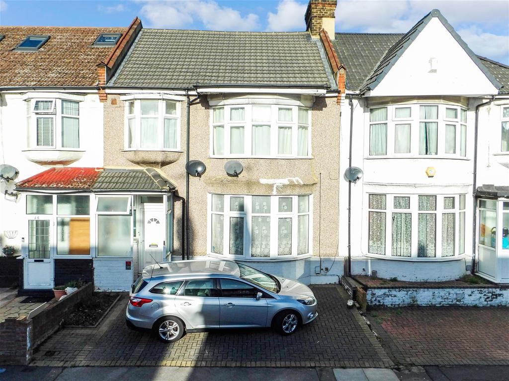 Cowley Road, Ilford, Essex 2 bed ground floor flat for sale £400,000