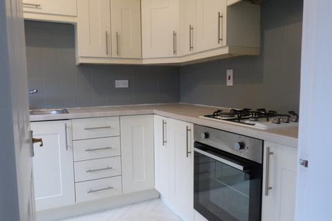 3 bedroom end of terrace house to rent, Norham Place, Worcester