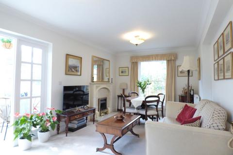 undefined, Royal Oak Gardens, Malvern, Worcestershire, WR14