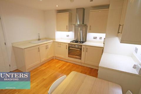 9 Chrisharben Court, Clayton, Bradford, BD14 6AF