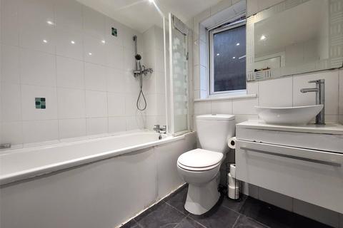 2 bedroom apartment for sale, Baring Road, London, SE12