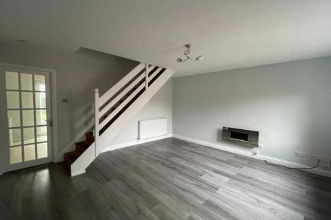 3 bedroom semi-detached house to rent, Wigsley Road, Birchwood, LN6