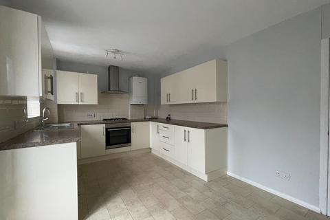 3 bedroom semi-detached house to rent, Wigsley Road, Birchwood, LN6