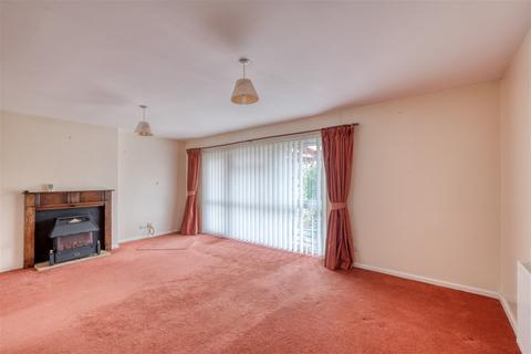 15 Chacewater Crescent, Worcester, WR3 7AN