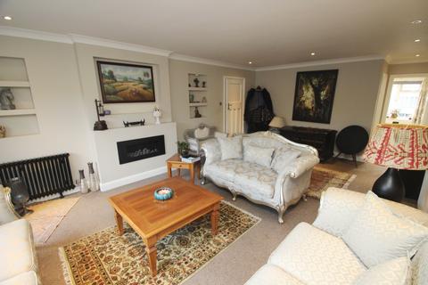 1 Tudor Way, Petts Wood, Orpington, BR5 1DZ