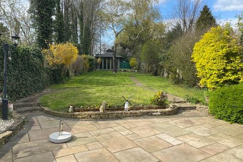 1 Tudor Way, Petts Wood, Orpington, BR5 1DZ