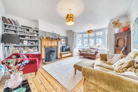 36 Ravenswood Avenue, West Wickham, BR4 0PW