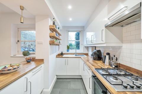 Flat A, 22 Becondale Road, London, SE19 1QJ