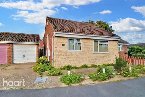 14 Blake Drive, Clacton-on-sea, CO16 8ED