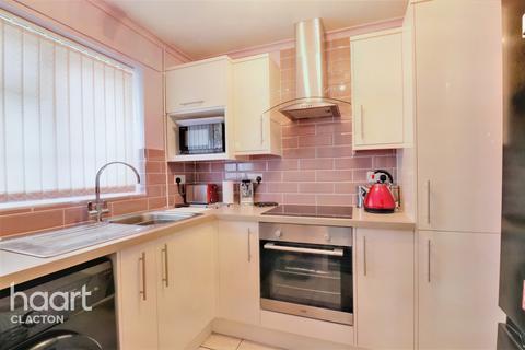 14 Blake Drive, Clacton-on-sea, CO16 8ED