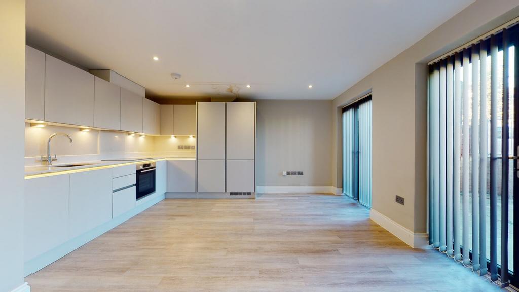 Chalk Hill, Watford, Hertfordshire, WD19 2 bed apartment £1,675 pcm