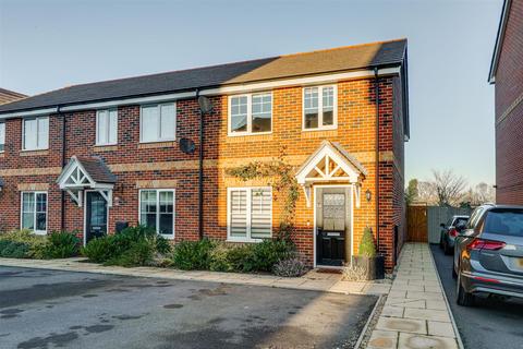 2 bedroom end of terrace house for sale - Barton Drive, Knowle, B93