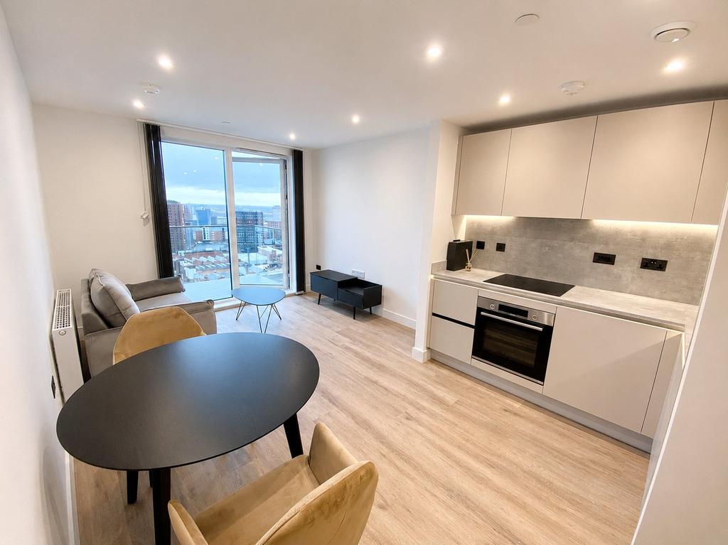 Apartment in 64 Shadwell Street - View 2