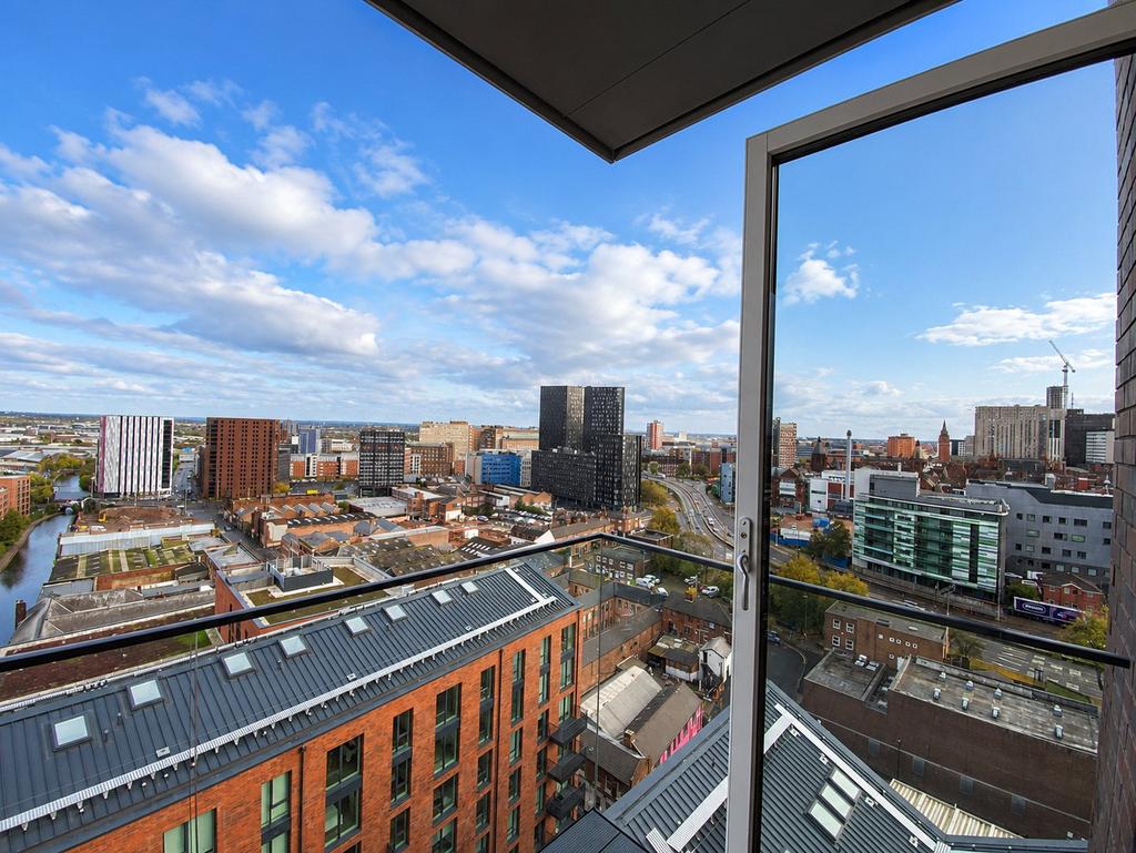Apartment in 64 Shadwell Street - View 4