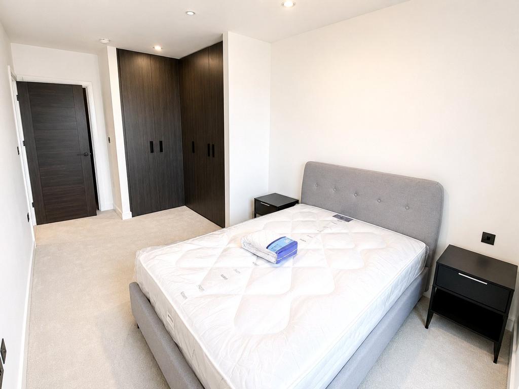 Apartment in 64 Shadwell Street - View 5