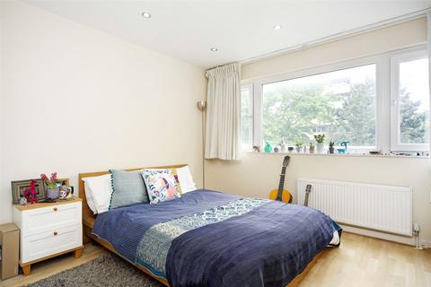 3 bedroom flat for sale, Porchester Square, Bayswater, W2