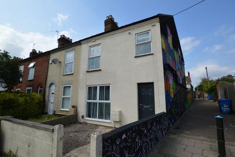 4 bedroom end of terrace house to rent, Marlborough Road, Norwich, NR3