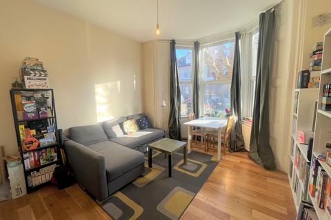 1 bedroom flat to rent, Belmont Road, Turnpike Lane, N15