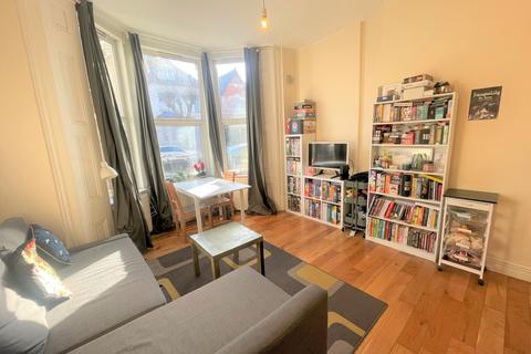 1 bedroom flat to rent, Belmont Road, Turnpike Lane, N15