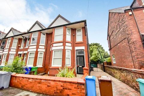 5 bedroom end of terrace house to rent, Beech Grove, Fallowfield, M14