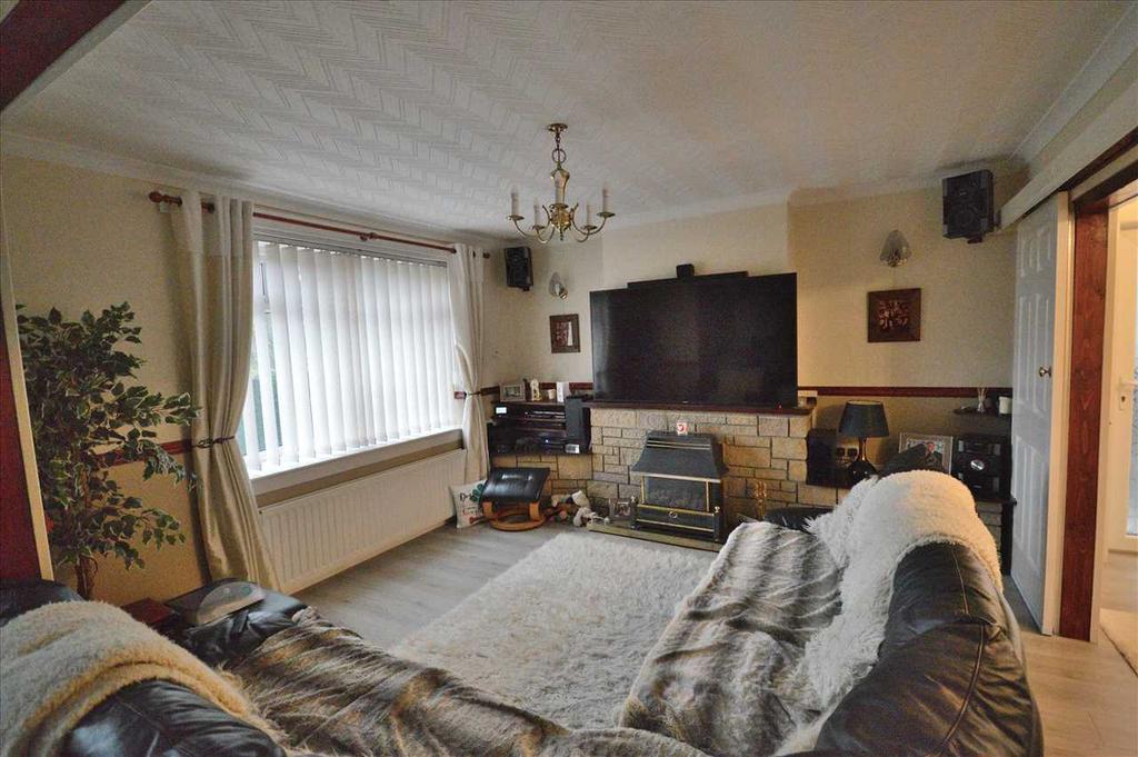 Parkside, Tanfield Lea, Stanley 2 bed semidetached house £95,000