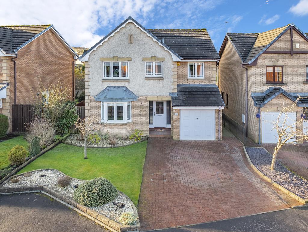 14 Langlea Gardens, Cambuslang... 4 bed detached villa £295,000