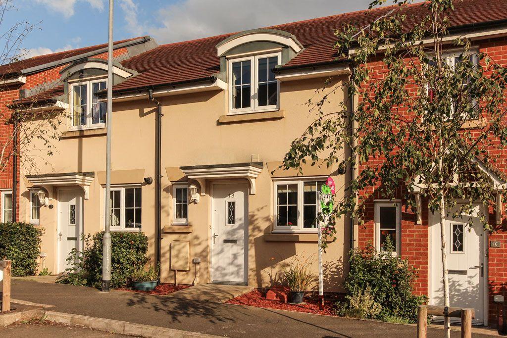 Collingwood Road, Yeovil BA21 5EH 2 bed terraced house £865 pcm (£200 pw)