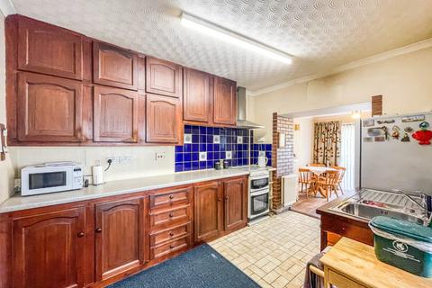 21 Cecil Road, Gorseinon, Swansea, SA4 4BY