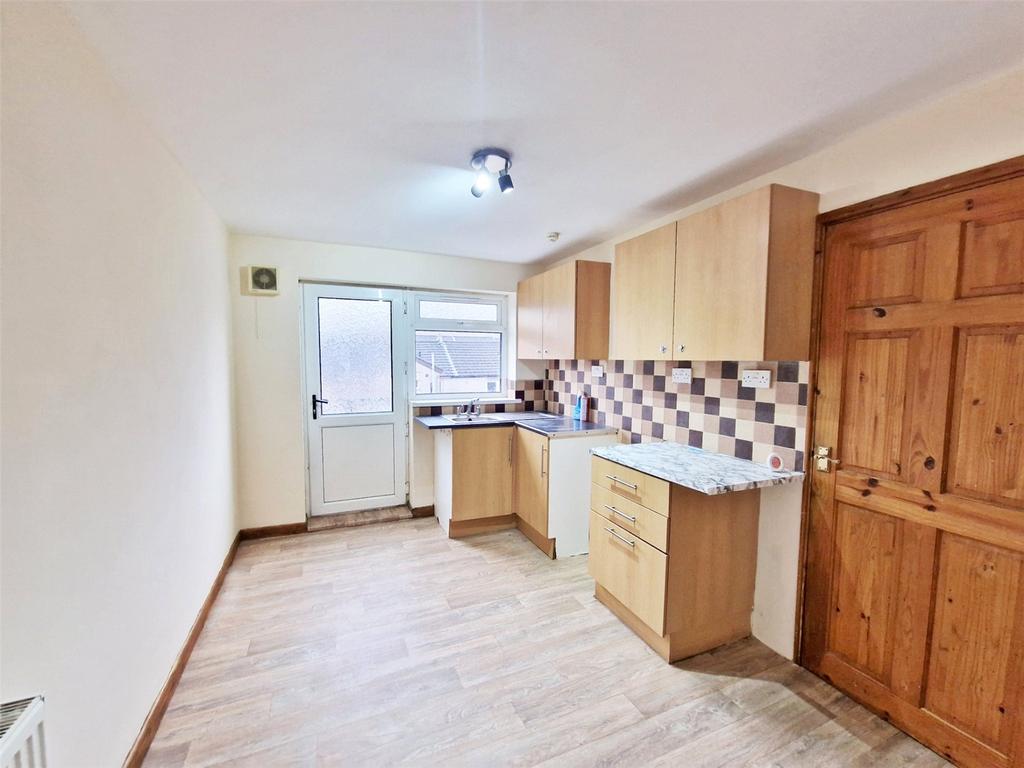 Chapel Street, Ystrad, Rhondda Cynon... 3 bed terraced house £119,500