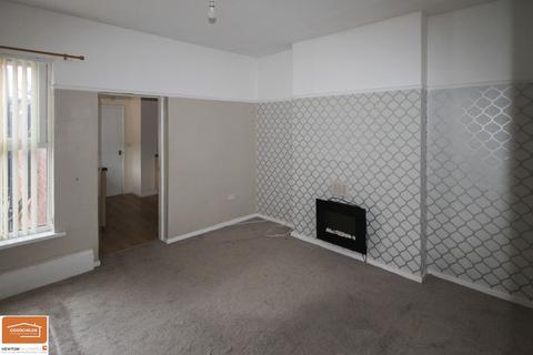 2 bedroom flat to rent, Church Street, Bloxwich, WS3