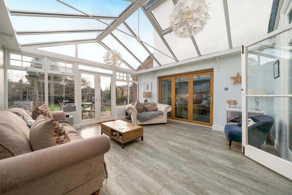 Oakhill Road, Beckenham 8 bed detached house £2,000,000