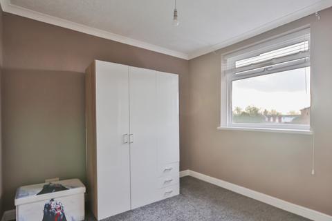 14 Blythorpe, Hull, HU6 9HG