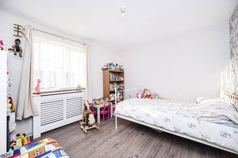 40 Brownlow Road, London, E8 4NR