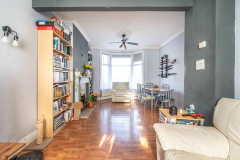 34 Halley Road, London, E7 8DT