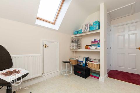 35 Romany Close, Letchworth Garden City, SG6 4LA