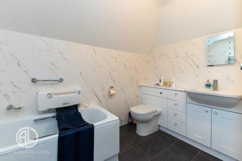 35 Romany Close, Letchworth Garden City, SG6 4LA