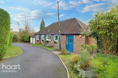 Braeside Johns Road, Tatsfield, Westerham, TN16 2AP