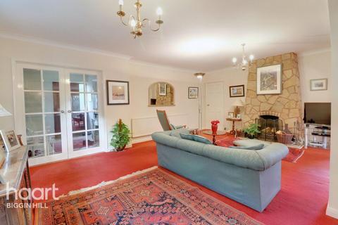 Braeside Johns Road, Tatsfield, Westerham, TN16 2AP