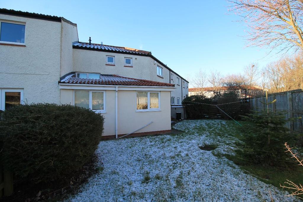 Fernlea Close, Fatfield, Washington, Tyne and Wear, NE38 3 bed terraced