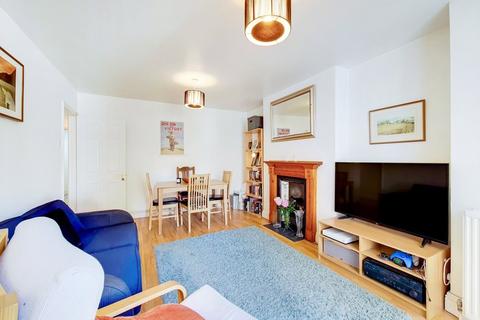 120a Agar Grove, London, NW1 9TY