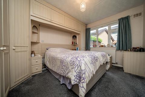 2 bedroom detached bungalow for sale - Bowmont Close, Cheadle Hulme