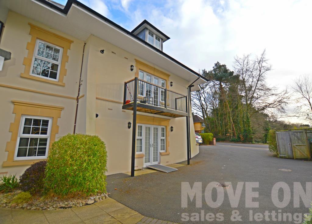 TALBOT WOODS, BOURNEMOUTH 2 bed flat to rent £1,200 pcm (£277 pw)