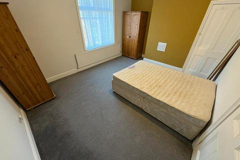 2 bedroom terraced house to rent, Vicarage Street, Stockton-on-Tees