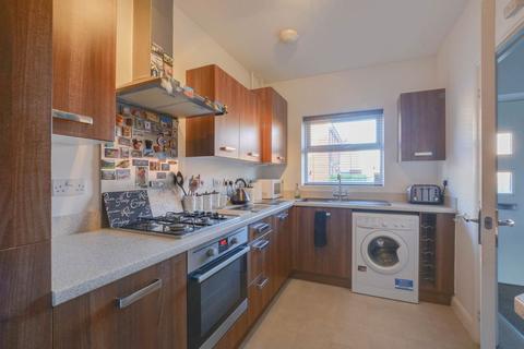 17 Soprano Way, Trowbridge, BA14 7WL