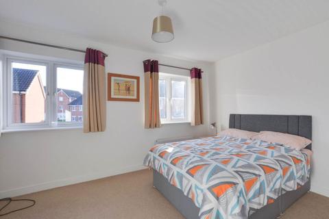 17 Soprano Way, Trowbridge, BA14 7WL